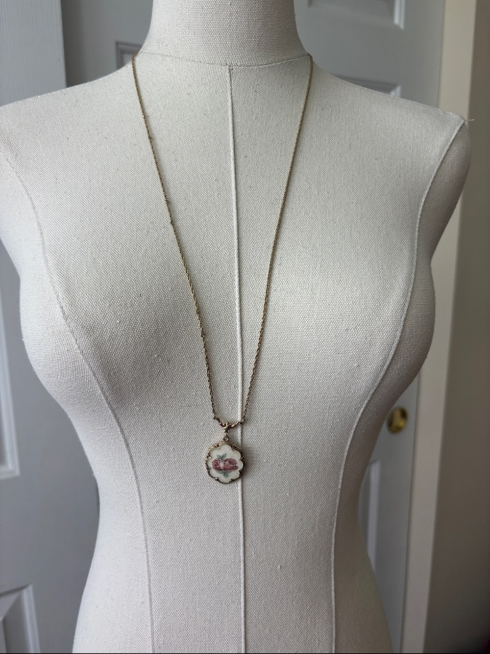1928 Vintage Gold-Tone Long Necklace with Pink Floral Porcelain Pendant